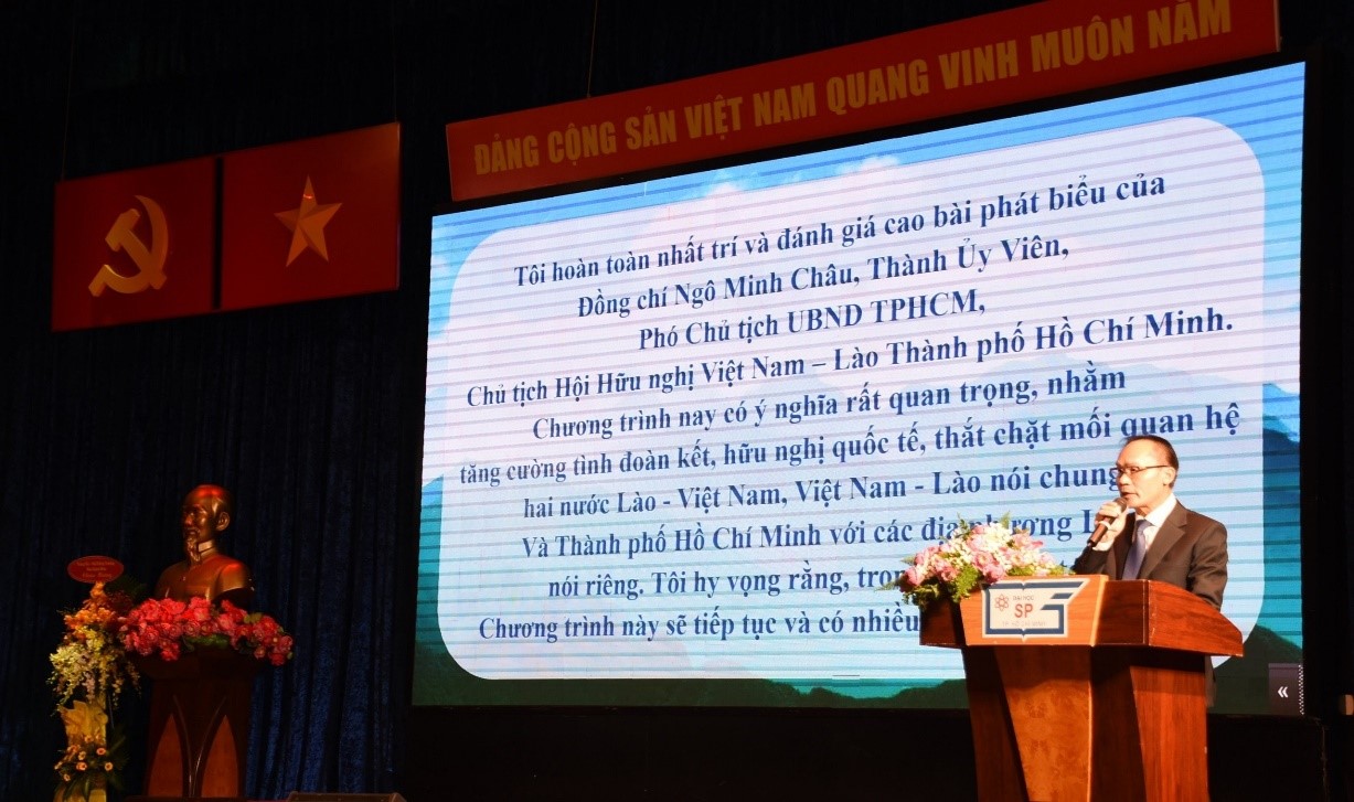 Mr. Phonesy Bounmixay, Consul General of the Lao People's Democratic Republic in Ho Chi Minh City, delivered a speech. Mr. Phonesy Bounmixay, Consul General of the Lao People's Democratic Republic in Ho Chi Minh City, delivered a speech.